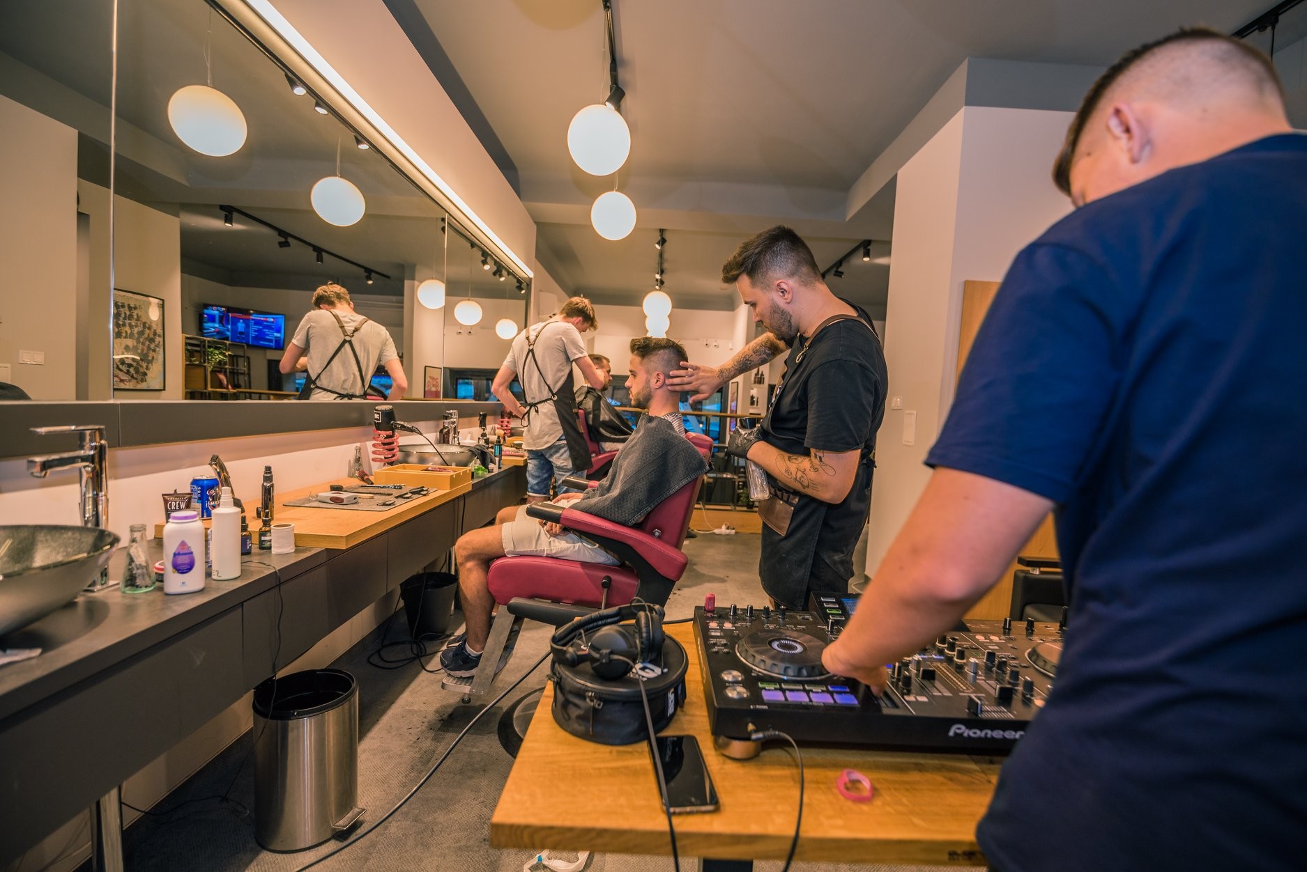 Barber shopból úgyis ritkán streameltünk!