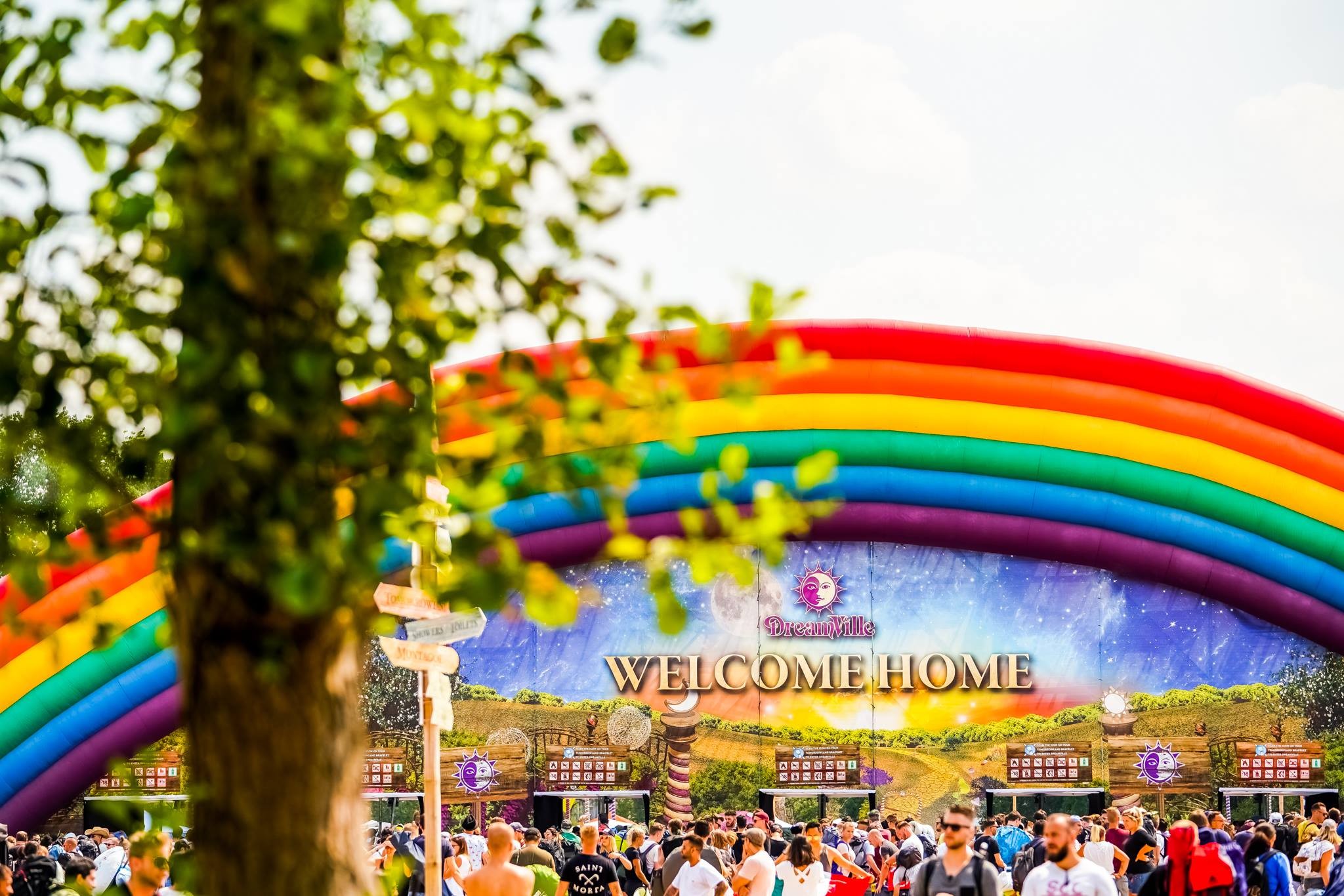 3 napon, 4 csatornán keresztül közvetítik a Tomorrowland első hétvégéjét